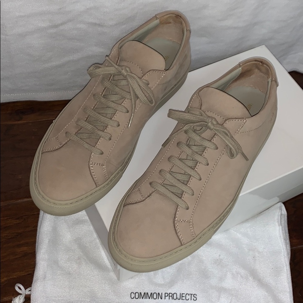 TAN/SAN COMMON PROJECTS SNEAKERS